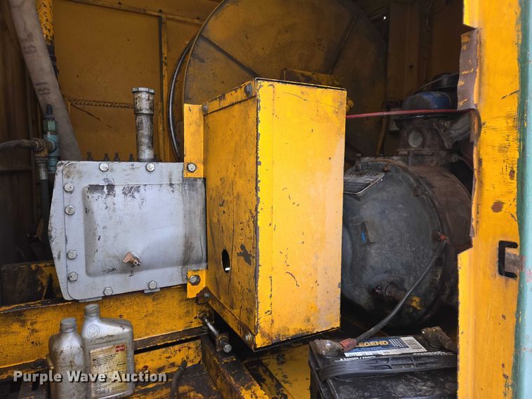 image for item ES2809 1979 International 1724 sewer jetter truck