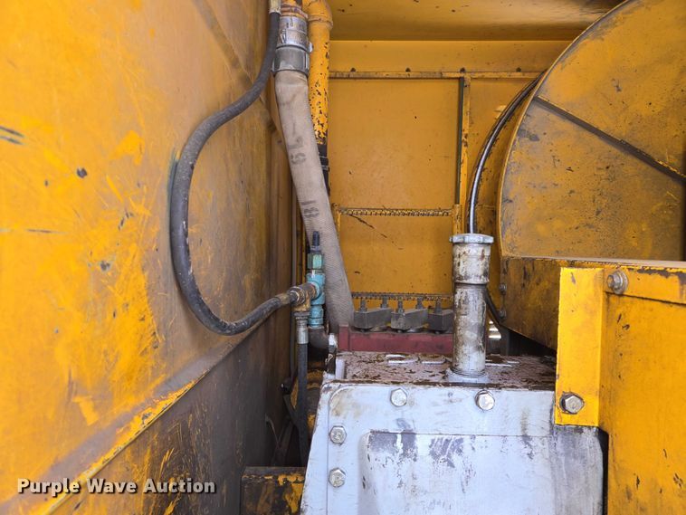 image for item ES2809 1979 International 1724 sewer jetter truck