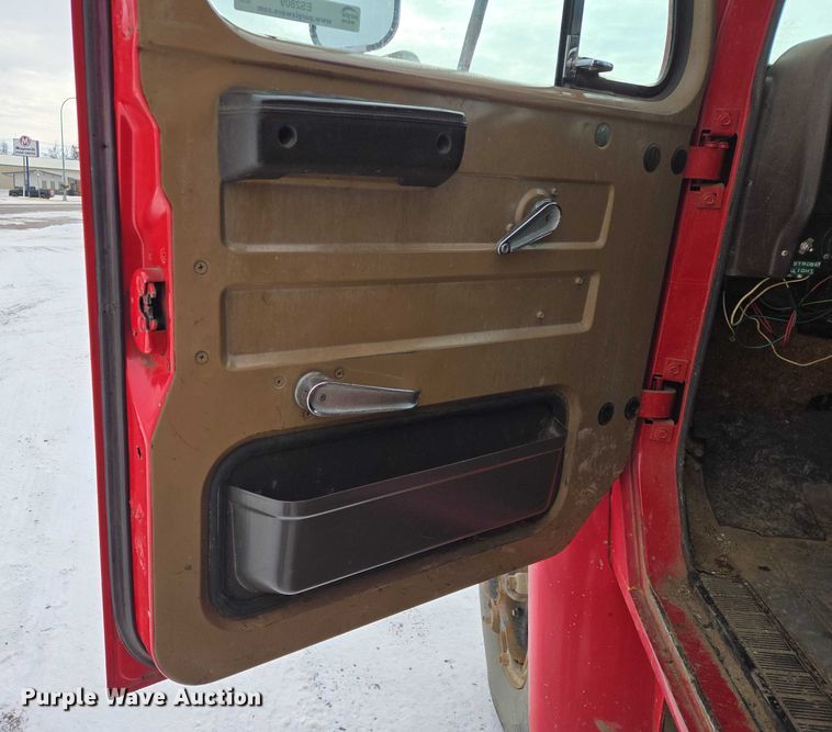 image for item ES2809 1979 International 1724 sewer jetter truck