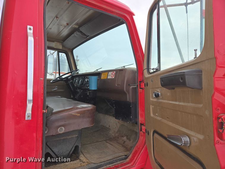 image for item ES2809 1979 International 1724 sewer jetter truck