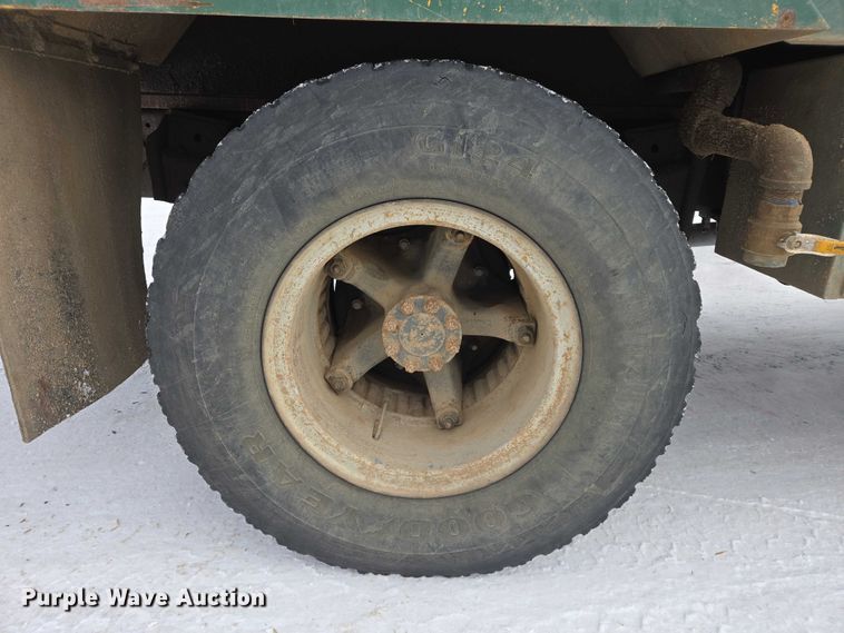 image for item ES2809 1979 International 1724 sewer jetter truck