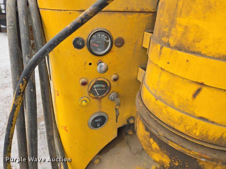 image for item ES2809 1979 International 1724 sewer jetter truck