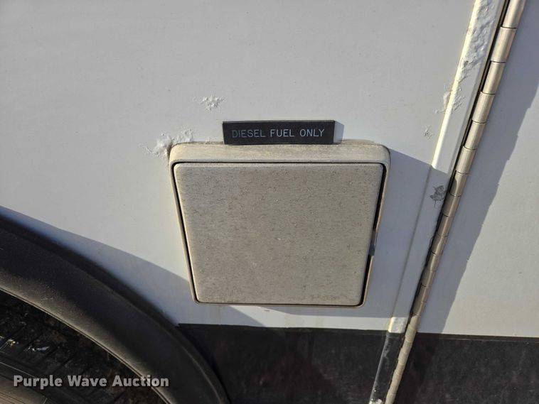 image for item ES2827 2003 Ford E450 Super Duty ambulance