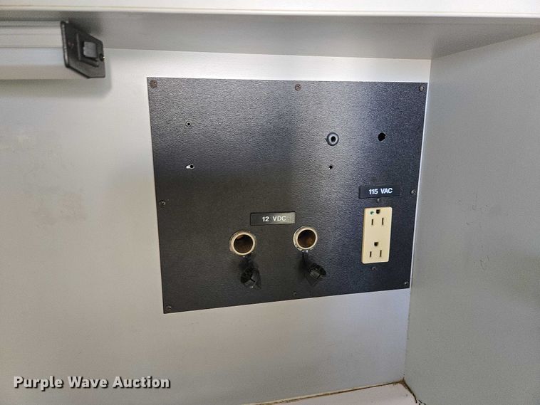 image for item ES2827 2003 Ford E450 Super Duty ambulance