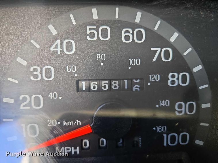 image for item ES2827 2003 Ford E450 Super Duty ambulance