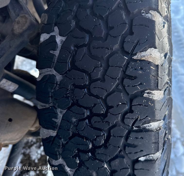 image for item ES5749 2011 Chevrolet Silverado 2500HD Crew Cab pickup truck