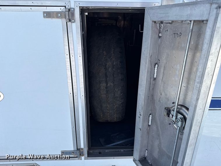 image for item ES5750 2013 Chevrolet Silverado 1500 Ext. Cab utility bed pickup truck