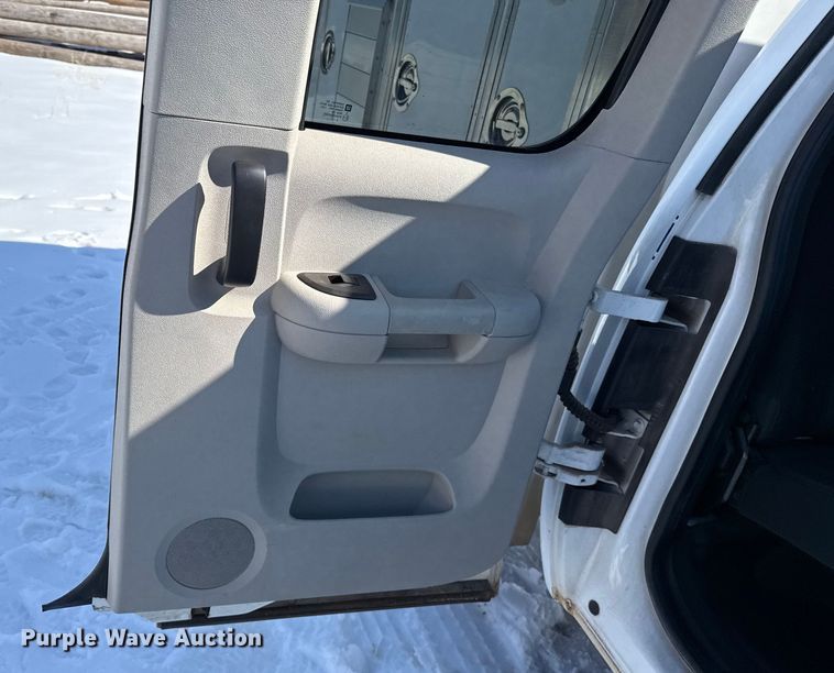 image for item ES5750 2013 Chevrolet Silverado 1500 Ext. Cab utility bed pickup truck