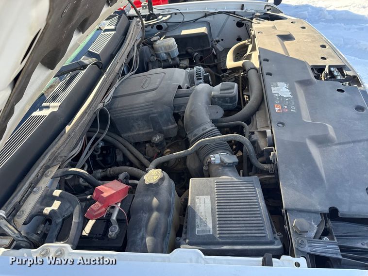 image for item ES5750 2013 Chevrolet Silverado 1500 Ext. Cab utility bed pickup truck