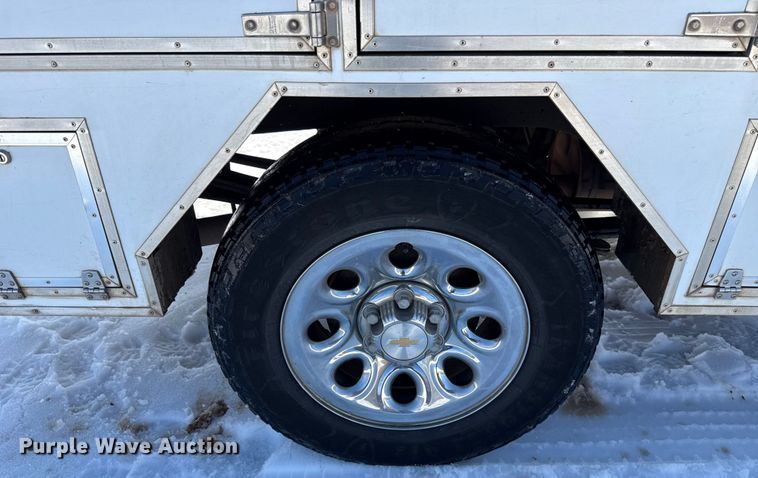 image for item ES5750 2013 Chevrolet Silverado 1500 Ext. Cab utility bed pickup truck