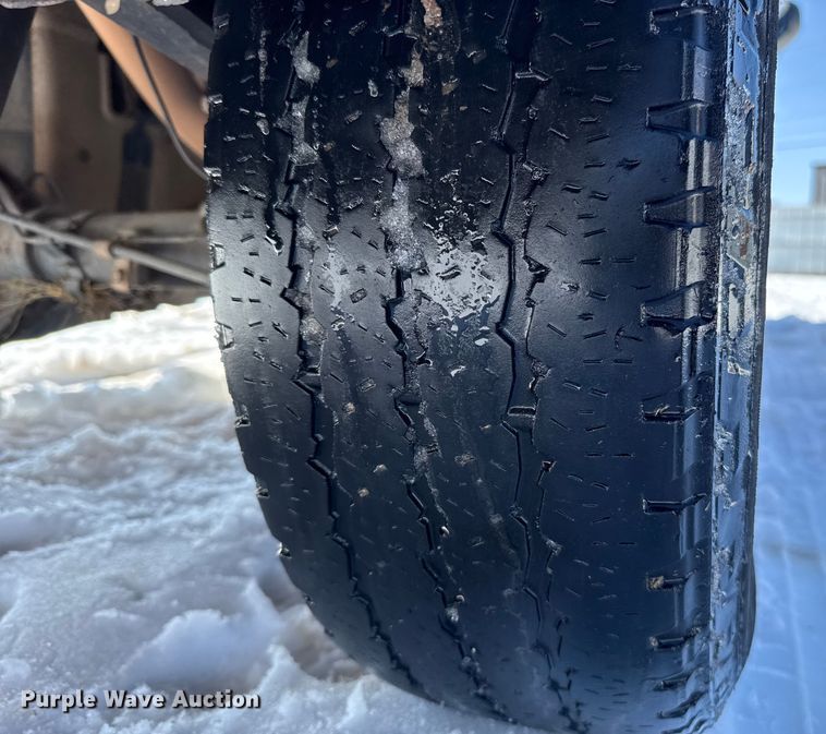 image for item ES5750 2013 Chevrolet Silverado 1500 Ext. Cab utility bed pickup truck