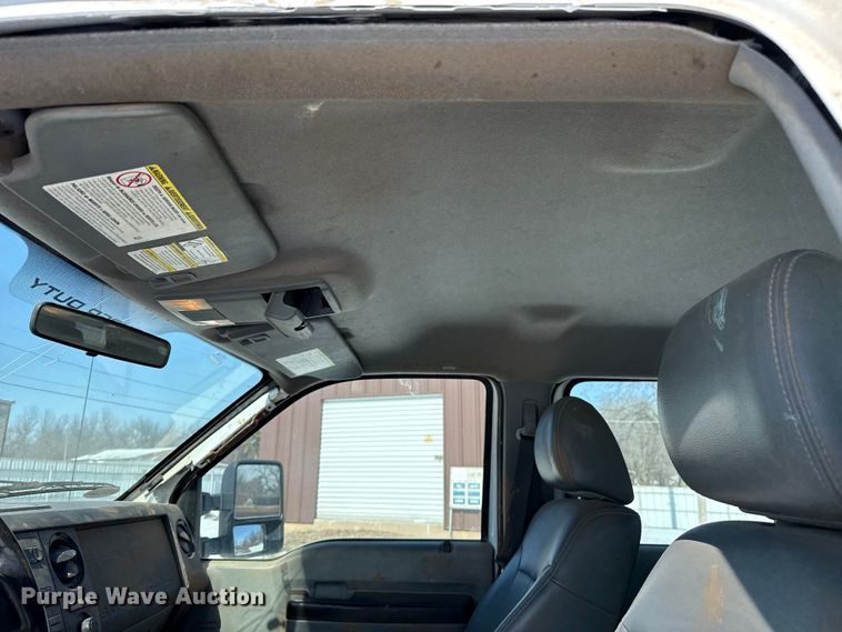 image for item ES5752 2011 Ford F250 Super Duty XL Crew Cab utility bed pickup truck