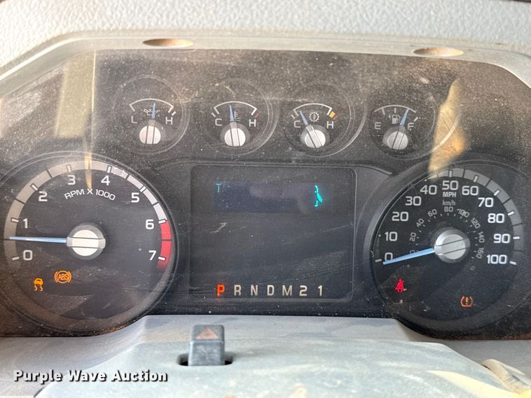 image for item ES5752 2011 Ford F250 Super Duty XL Crew Cab utility bed pickup truck