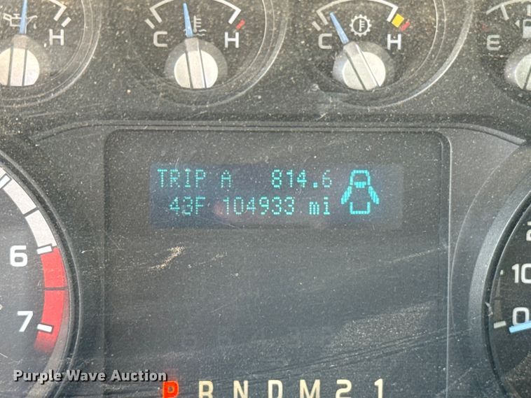 image for item ES5752 2011 Ford F250 Super Duty XL Crew Cab utility bed pickup truck