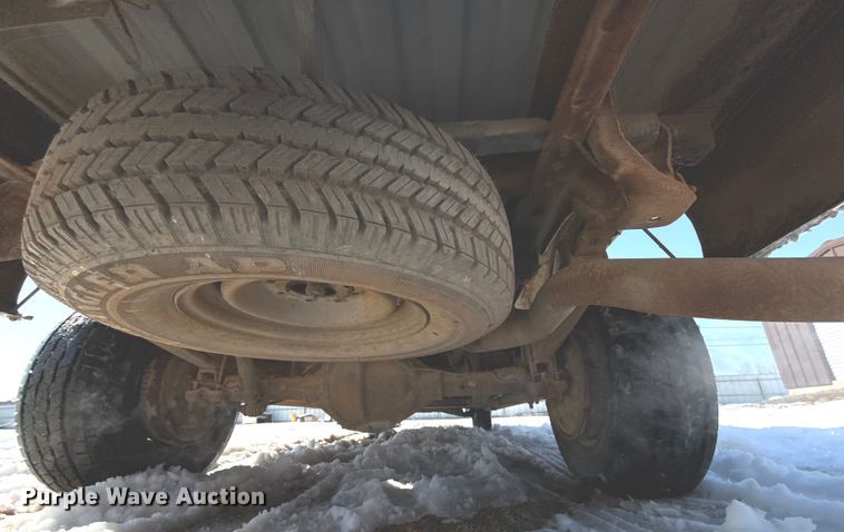 image for item ES5753 1994 Chevrolet 2500 Ext. Cab pickup truck