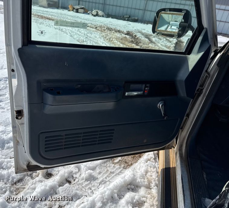 image for item ES5753 1994 Chevrolet 2500 Ext. Cab pickup truck