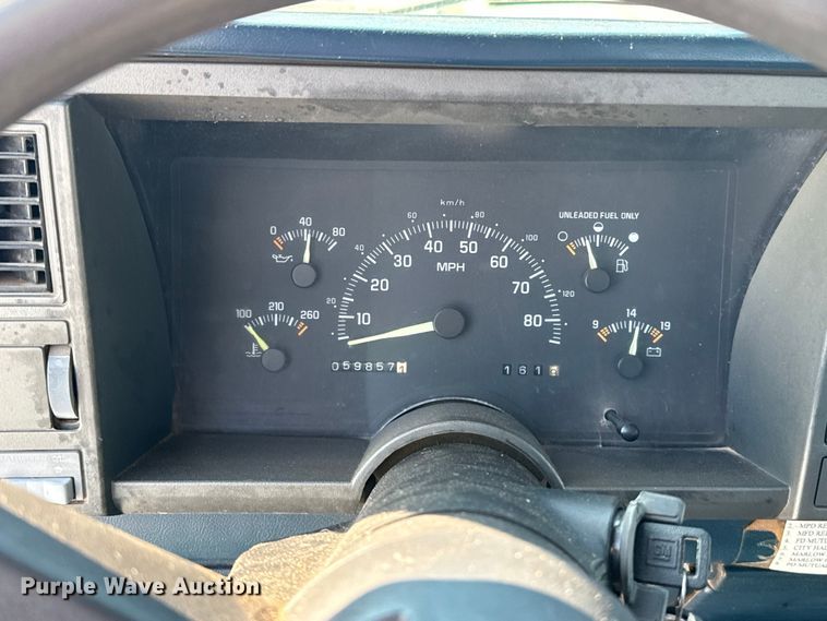 image for item ES5753 1994 Chevrolet 2500 Ext. Cab pickup truck