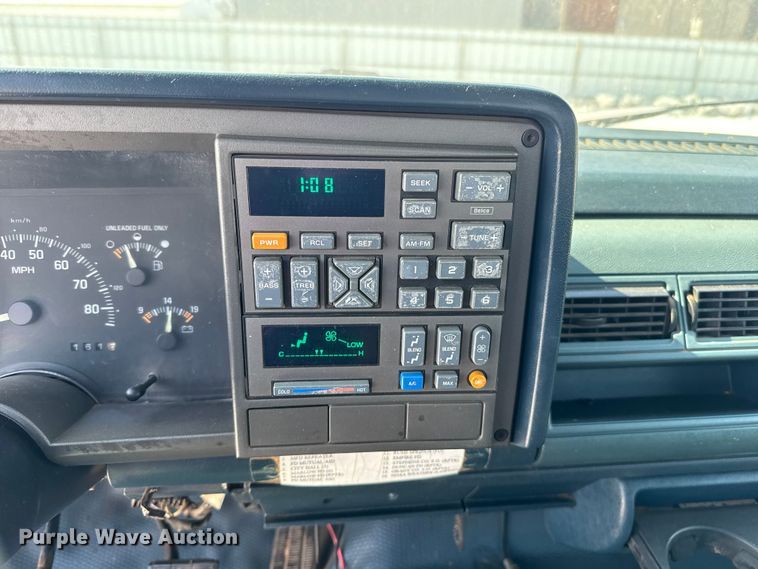 image for item ES5753 1994 Chevrolet 2500 Ext. Cab pickup truck