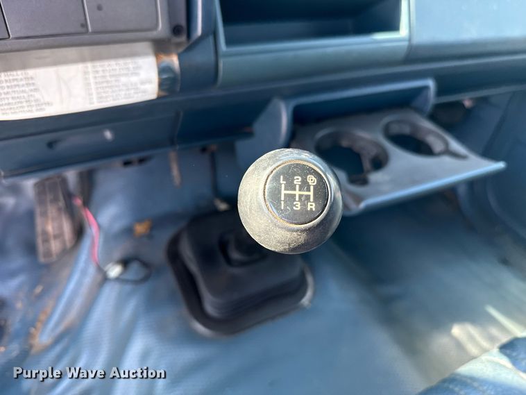 image for item ES5753 1994 Chevrolet 2500 Ext. Cab pickup truck