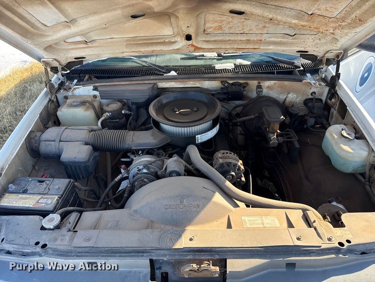 image for item ES5753 1994 Chevrolet 2500 Ext. Cab pickup truck