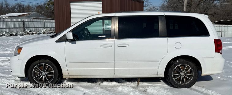 image for item ES5754 2017 Dodge Grand Caravan van