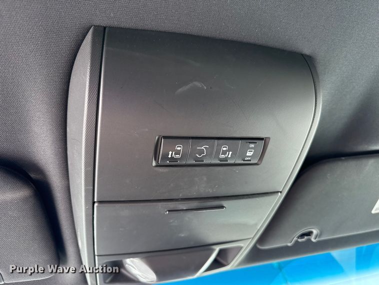 image for item ES5754 2017 Dodge Grand Caravan van