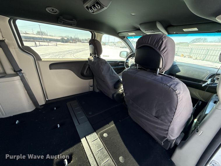 image for item ES5754 2017 Dodge Grand Caravan van