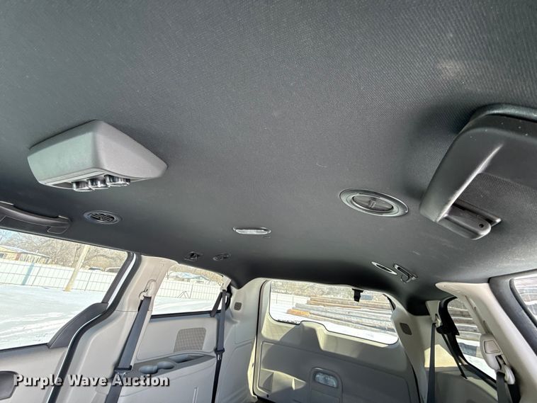 image for item ES5754 2017 Dodge Grand Caravan van