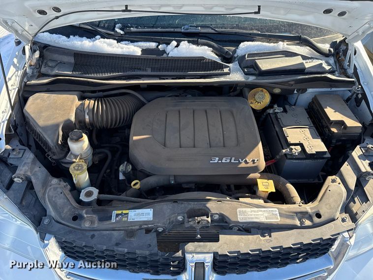 image for item ES5754 2017 Dodge Grand Caravan van