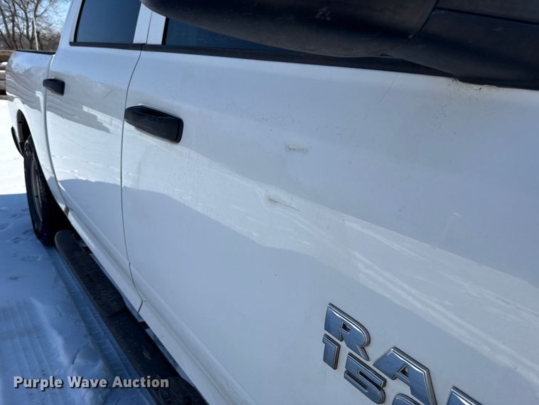 image for item ES5755 2015 Dodge Ram 1500 Crew Cab pickup truck