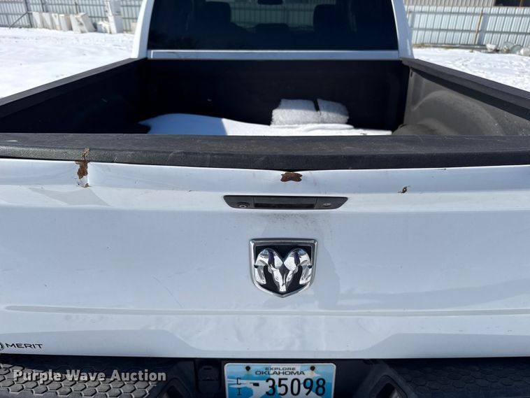 image for item ES5755 2015 Dodge Ram 1500 Crew Cab pickup truck