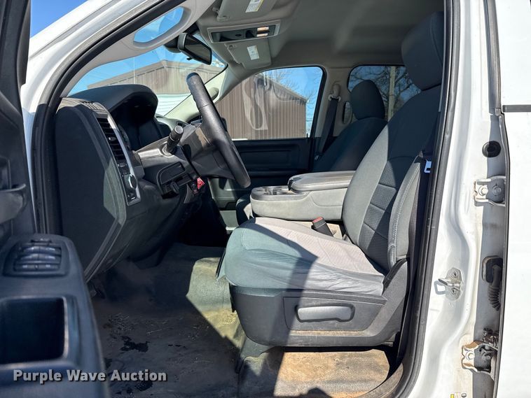 image for item ES5755 2015 Dodge Ram 1500 Crew Cab pickup truck