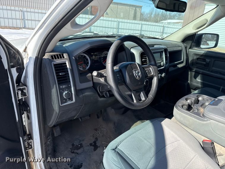 image for item ES5755 2015 Dodge Ram 1500 Crew Cab pickup truck