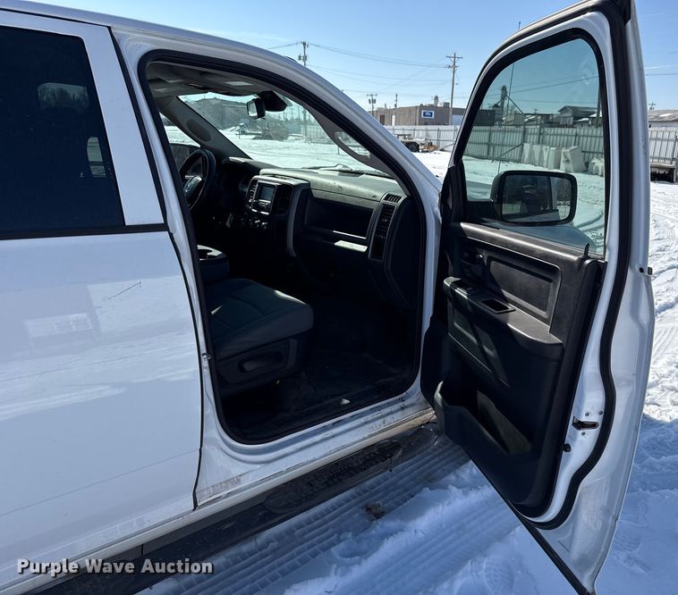 image for item ES5755 2015 Dodge Ram 1500 Crew Cab pickup truck