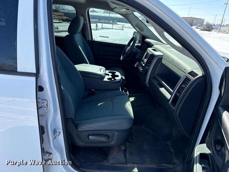 image for item ES5755 2015 Dodge Ram 1500 Crew Cab pickup truck