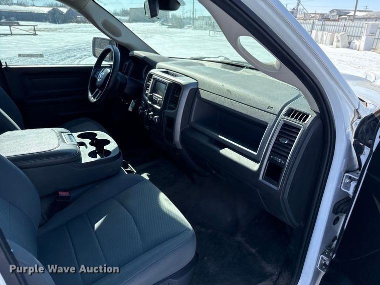 image for item ES5755 2015 Dodge Ram 1500 Crew Cab pickup truck