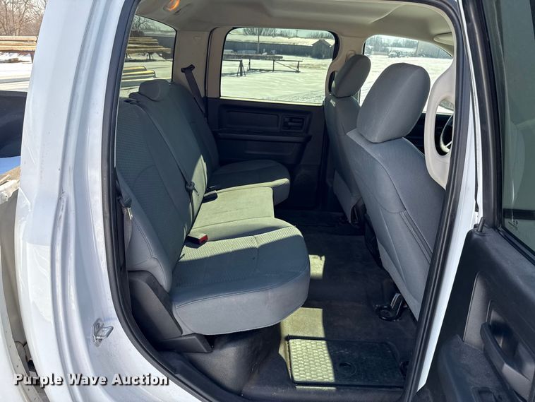 image for item ES5755 2015 Dodge Ram 1500 Crew Cab pickup truck