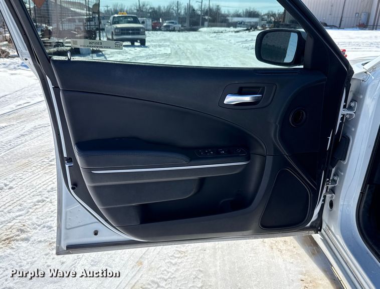 image for item ES5756 2020 Dodge Charger Police 