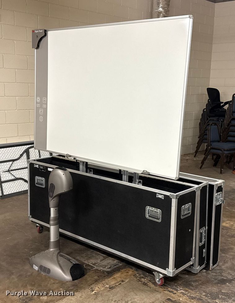 image for item ES5758 3M DMS 800 smart board