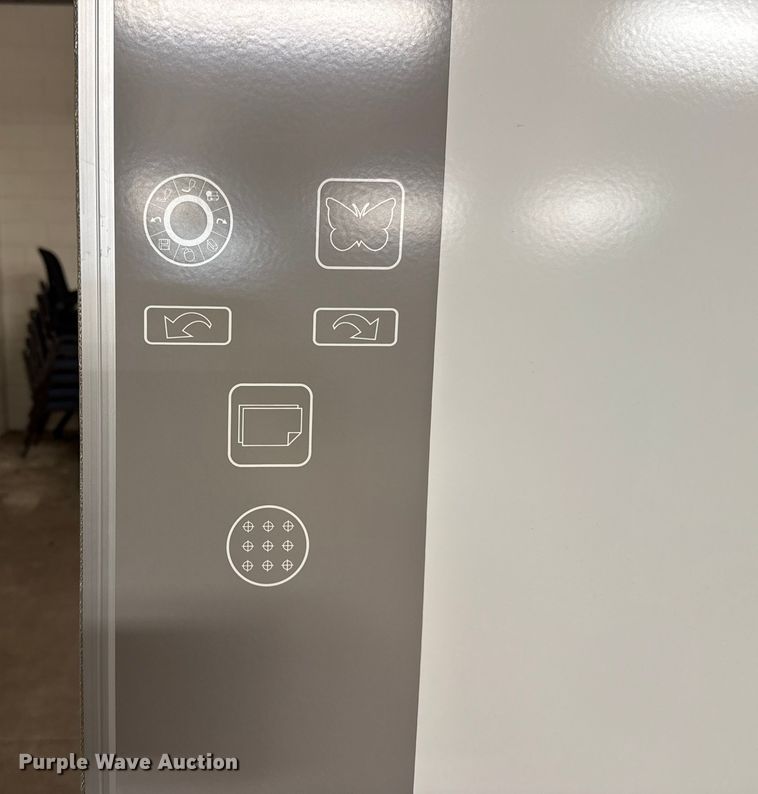 image for item ES5758 3M DMS 800 smart board