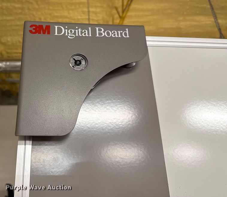 image for item ES5758 3M DMS 800 smart board