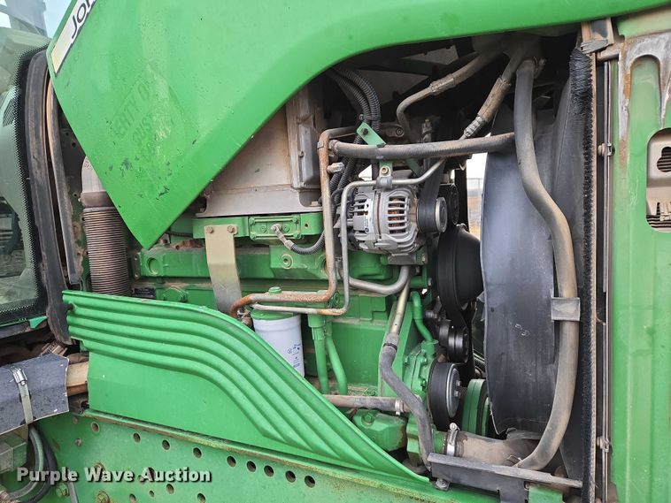 image for item ET1247 2010 John Deere 7130 MFWD tractor