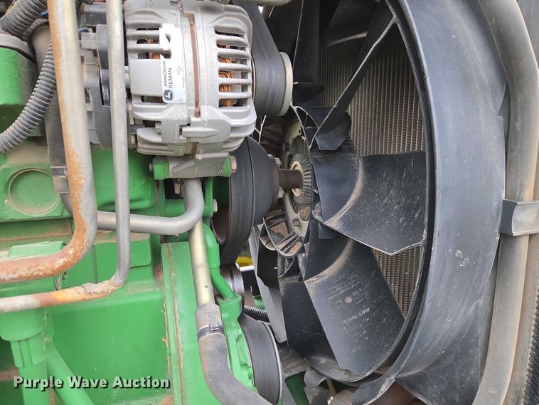 image for item ET1247 2010 John Deere 7130 MFWD tractor