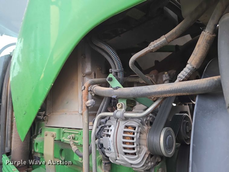 image for item ET1247 2010 John Deere 7130 MFWD tractor