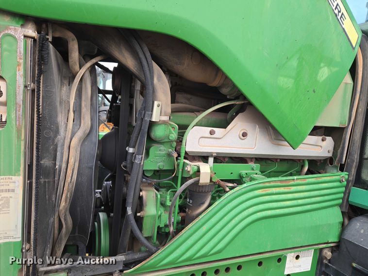 image for item ET1247 2010 John Deere 7130 MFWD tractor