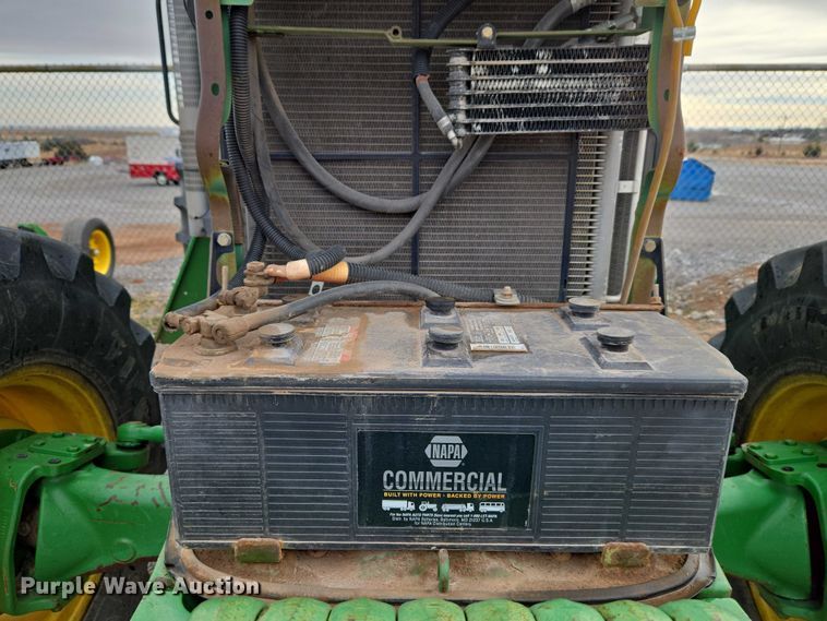 image for item ET1247 2010 John Deere 7130 MFWD tractor