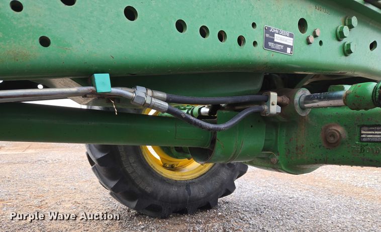 image for item ET1247 2010 John Deere 7130 MFWD tractor