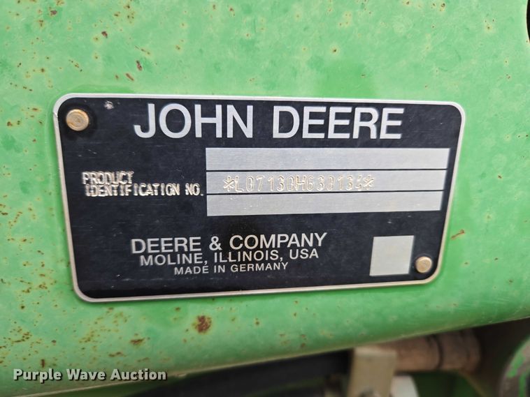 image for item ET1247 2010 John Deere 7130 MFWD tractor