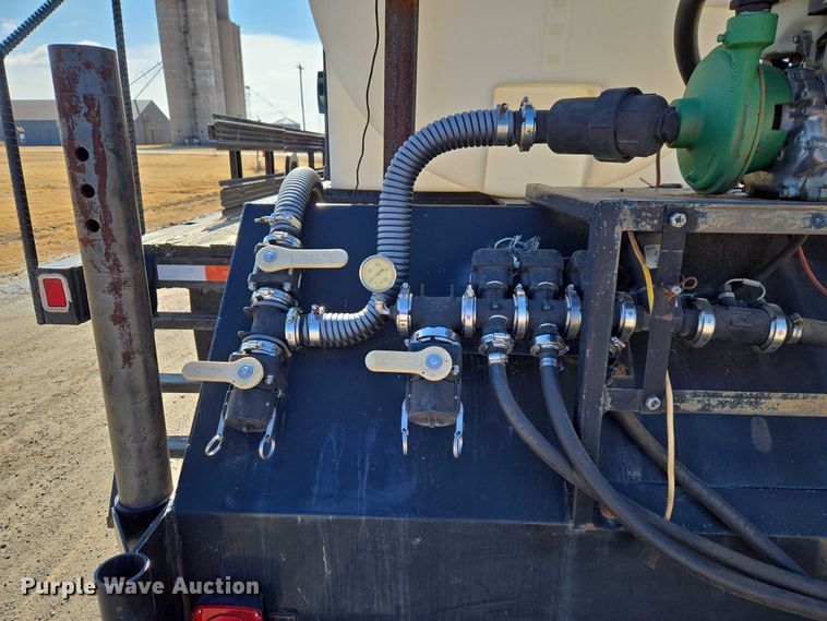 image for item ET1251 2003 International MA015 flatbed truck