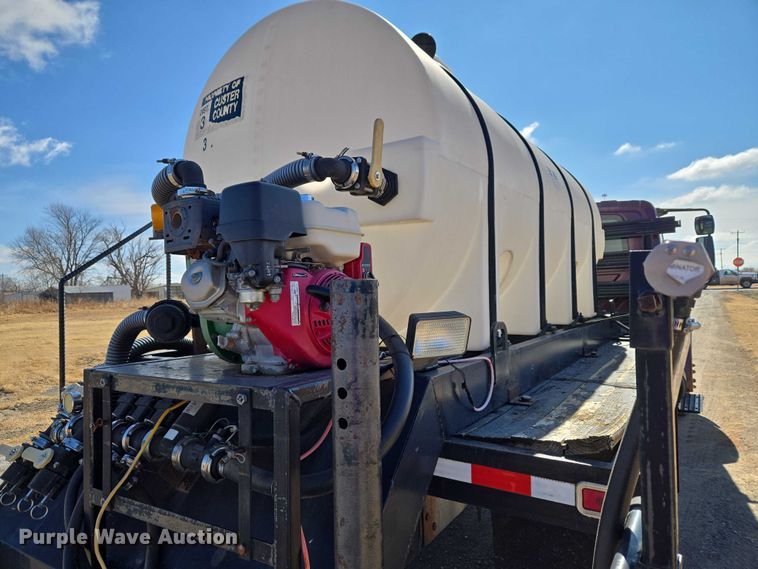 image for item ET1251 2003 International MA015 flatbed truck